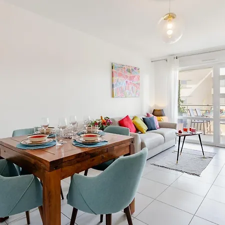 Pure Apartment