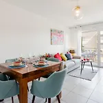 Pure Apartment