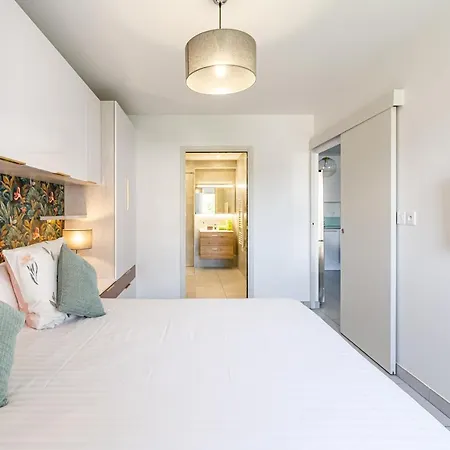 Pure Apartment